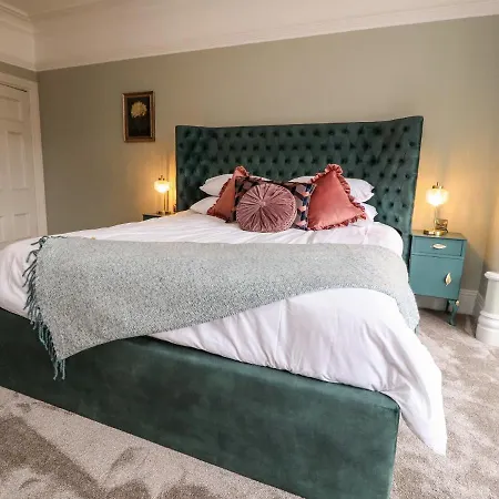 Mainsfield Settle